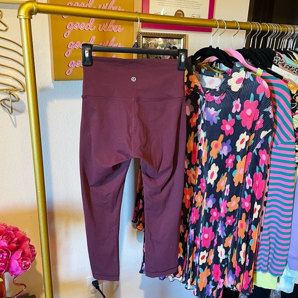Lululemon Crop Legging Burgundy Red - Picture 4 of 9